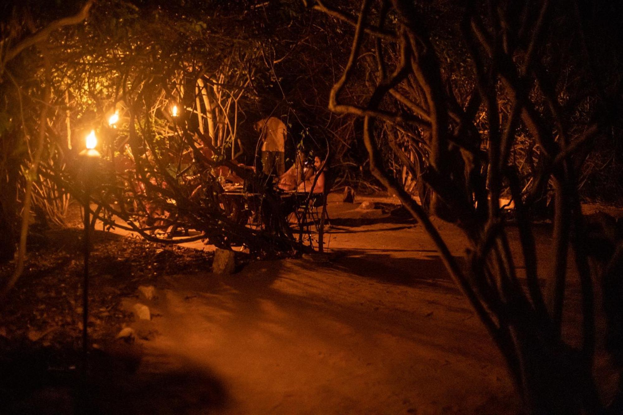 Podi Hoona Bush Camp Luxury tent *